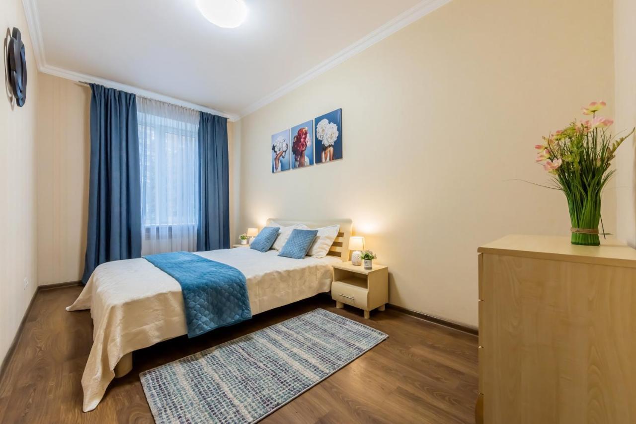 2К Квартира На Шота Руставелі, Бессарабка Kiew Exterior foto