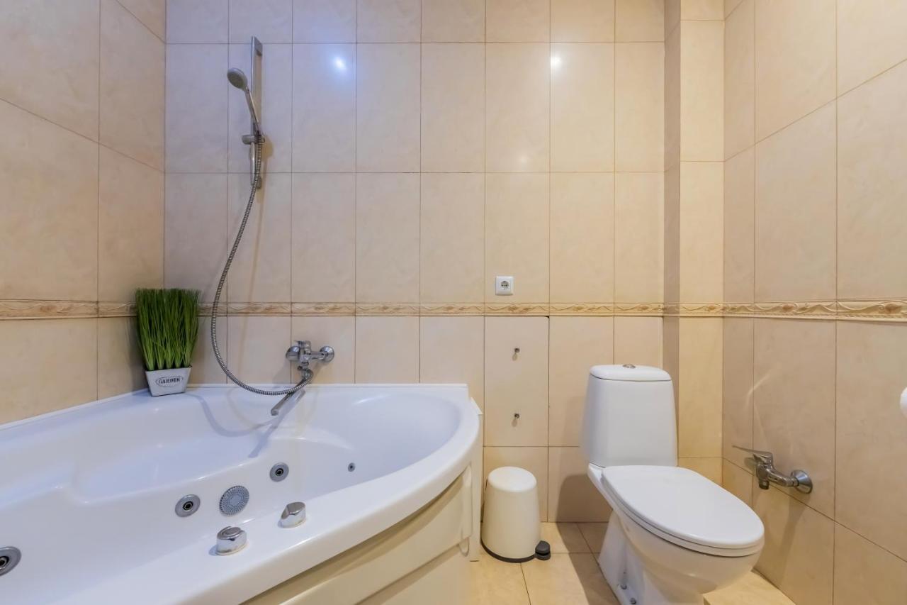 2К Квартира На Шота Руставелі, Бессарабка Kiew Exterior foto